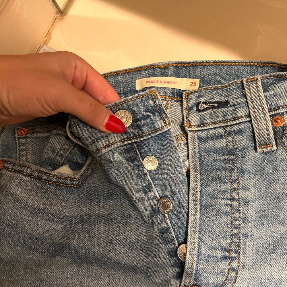 Levi jeans - Picture 2 of 4